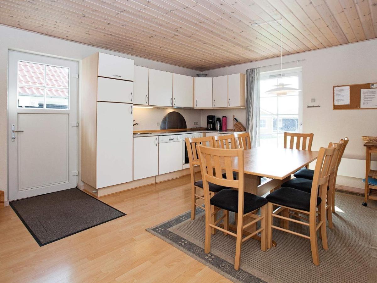 6 Person Holiday Home On A Holiday Park In Ґростен Екстер'єр фото